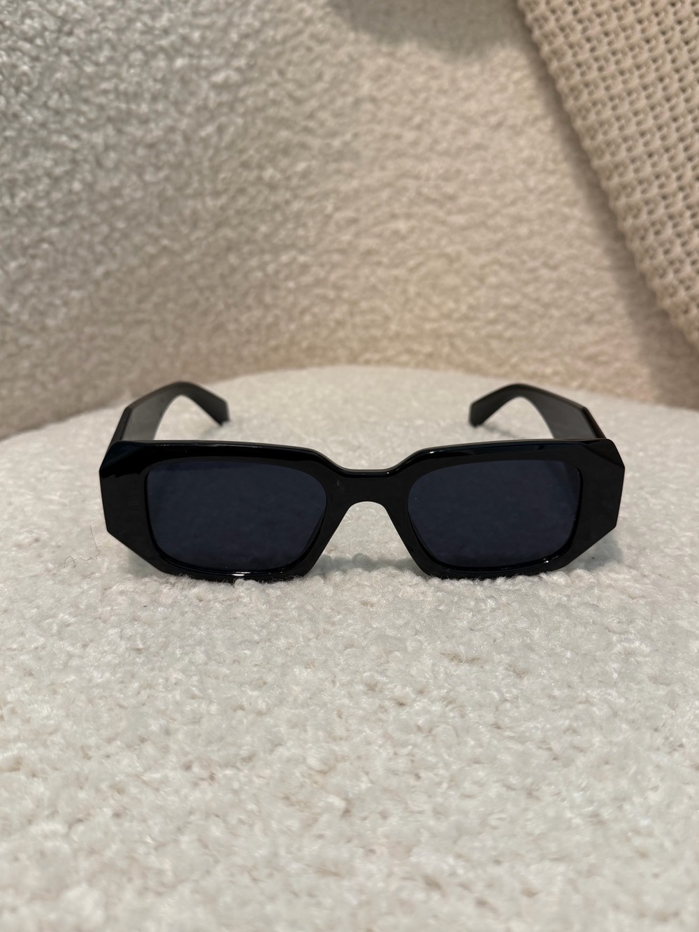Princess Polly Summerside Geometric Chunky Rectangular Black Sunglasses